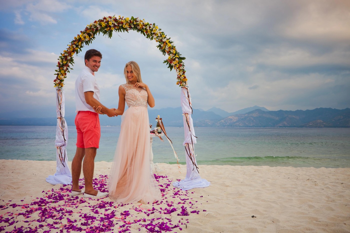 More, plaža i verenički prsten zlatare Spenderella