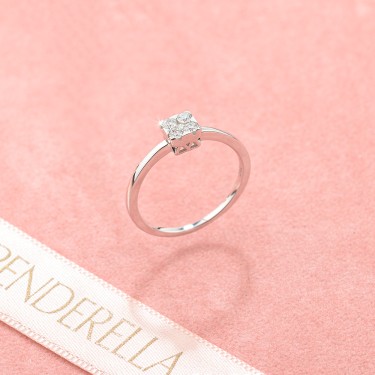 Brilijanti u vereničkom prstenu princess oblika