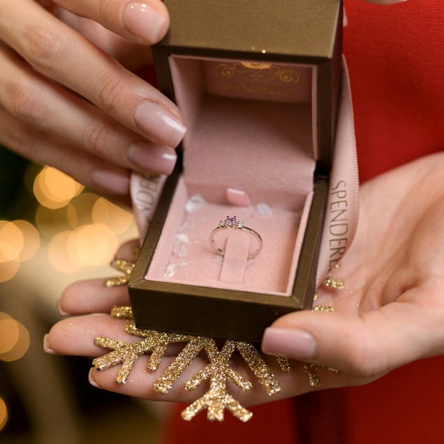 Pink safir verenički prsten