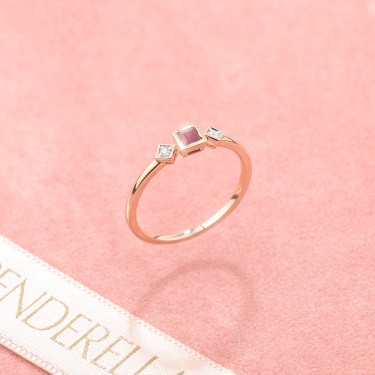 Verenicki prsten - Princess cut rubin sa brilijantima