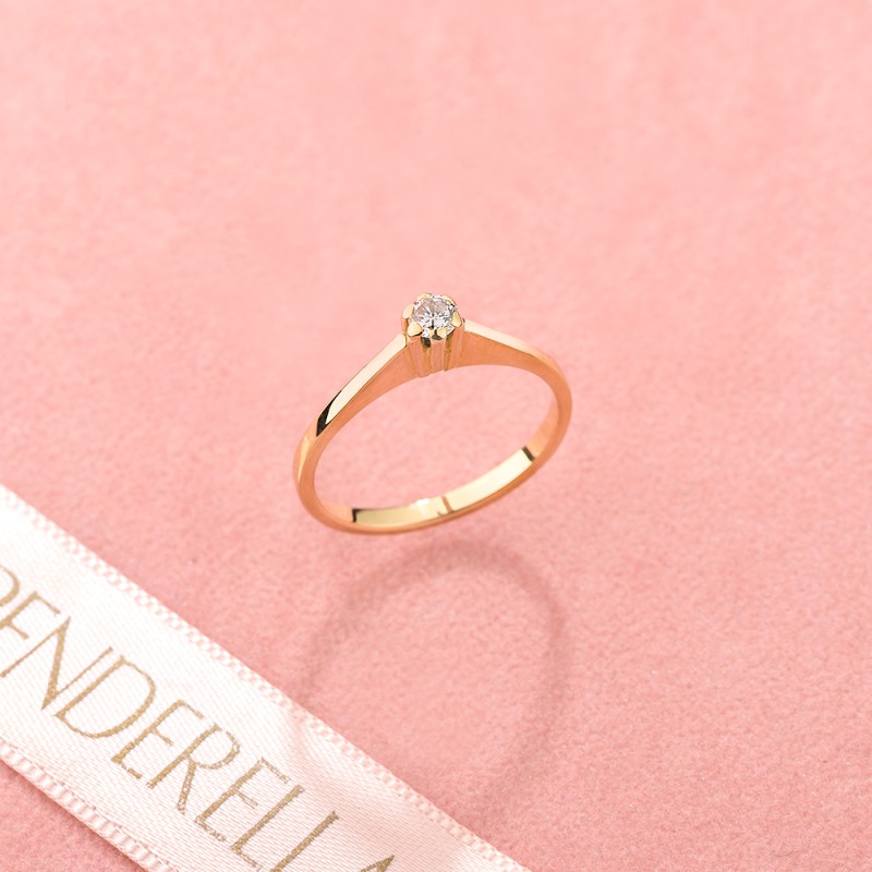 Verenički prsten sa dijamantom u 18k žutom zlatu