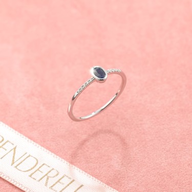 Verenički prsten sa ovalnim safirom