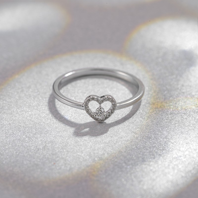 Verenički prsten sa srcem od brilijanata u belom zlatu